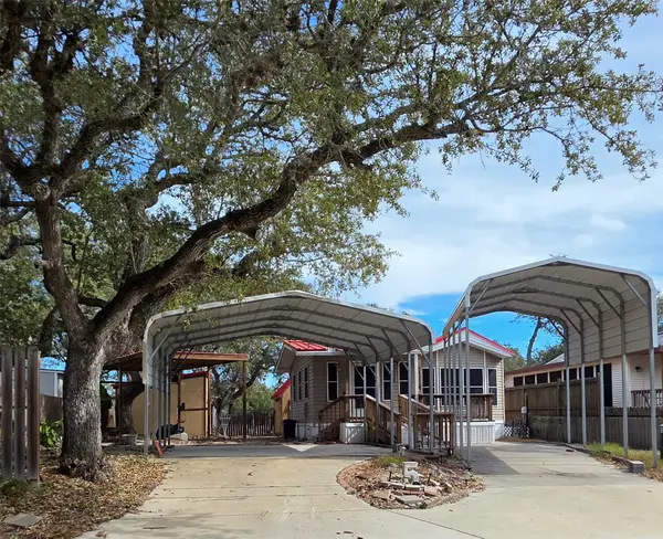 5 Saint Charles Bay Drive, Rockport, TX 78382