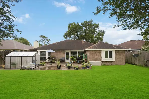 2118 Aberdeen Drive, League City, TX 77573