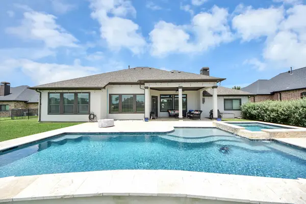 11726 W Grand Pond Drive, Montgomery, TX 77356