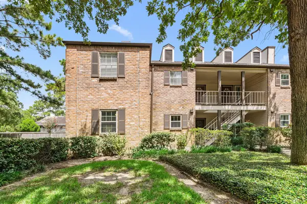 12966 Trail Hollow Drive #2960, Houston, TX 77079
