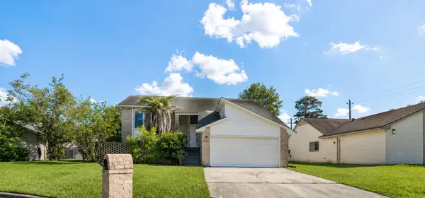 10146 Valley Club Drive, Houston, TX 77078