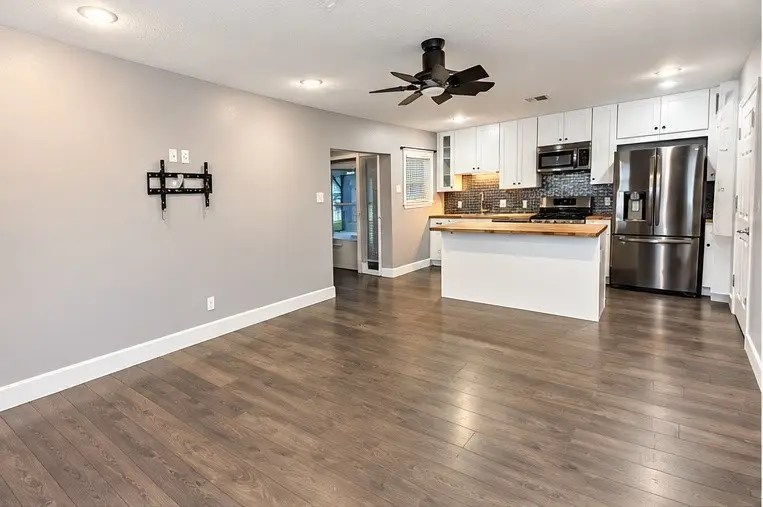 514 Idlewood Drive, Hitchcock, TX 77563 - #3