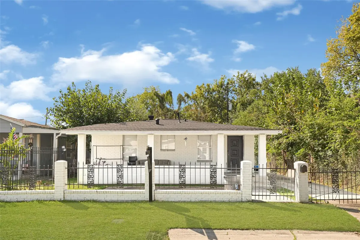 10526 Palestine Street, Jacinto City, TX 77029 - #1
