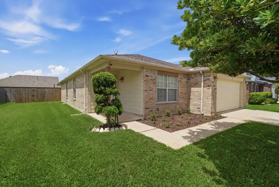 3209 Wheatmeadow Court, Pearland, TX 77581 - #2