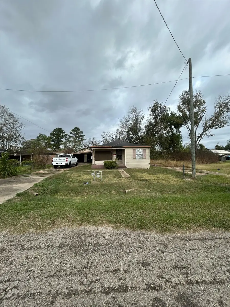 312 Willow Street, Sweeny, TX 77480 - Image #2
