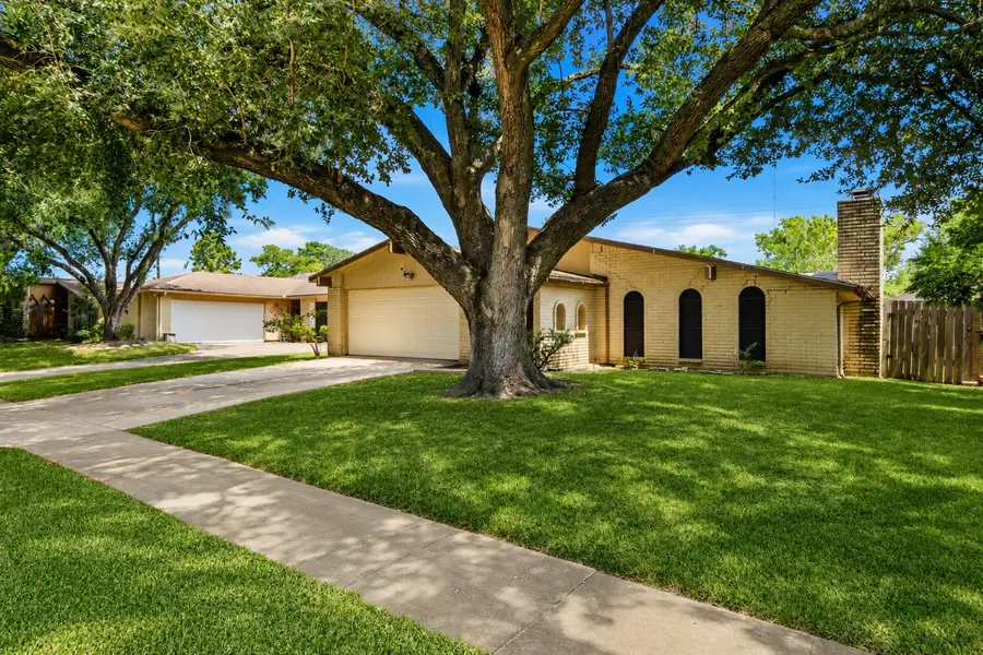 3307 Meadowview Drive, Missouri City, TX 77459 - #3