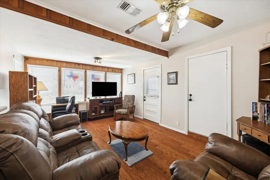 4629 Valerie, Bellaire, TX 77401 - #2