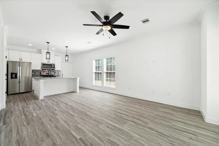 120 W Mulberry Avenue, Wharton, TX 77488 - #2