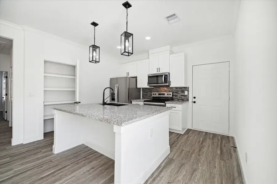 120 W Mulberry Avenue, Wharton, TX 77488 - #3