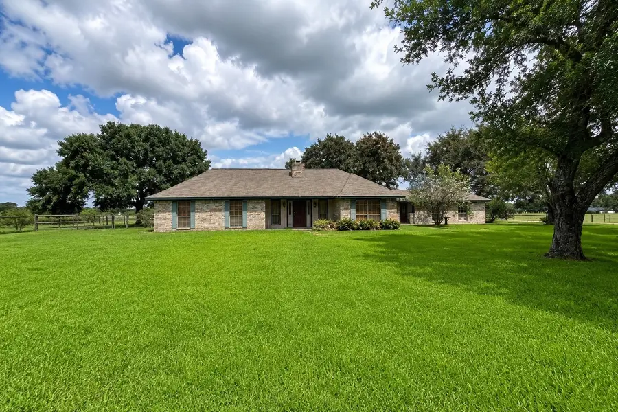 8696 Moravian Drive, Sealy, TX 77474 - #2