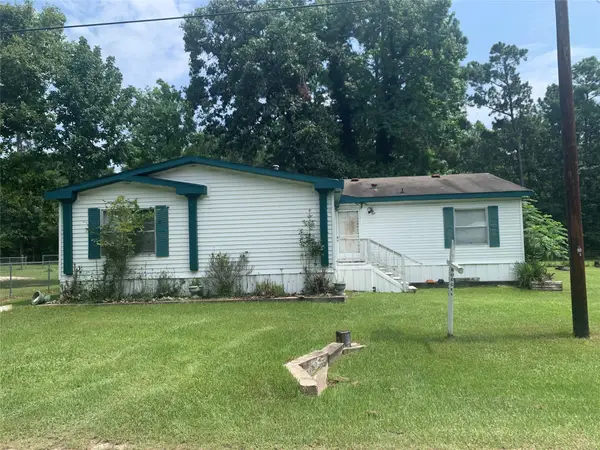 305 Canadian Drive, Trinity, TX 75862