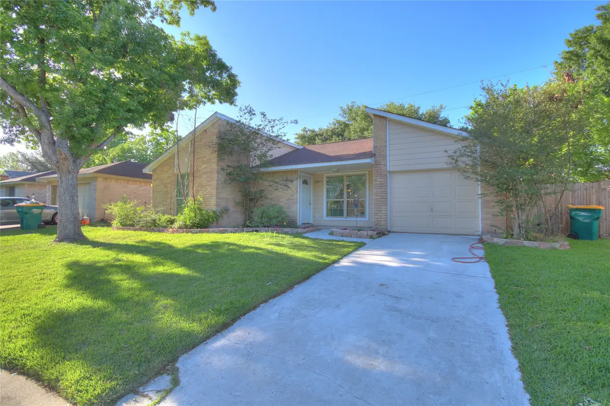 2807 N Brompton Drive, Pearland, TX 77584 - Image #1