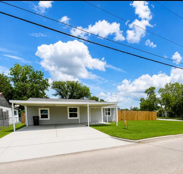 2307 Windsor Lane, Pasadena, TX 77506
