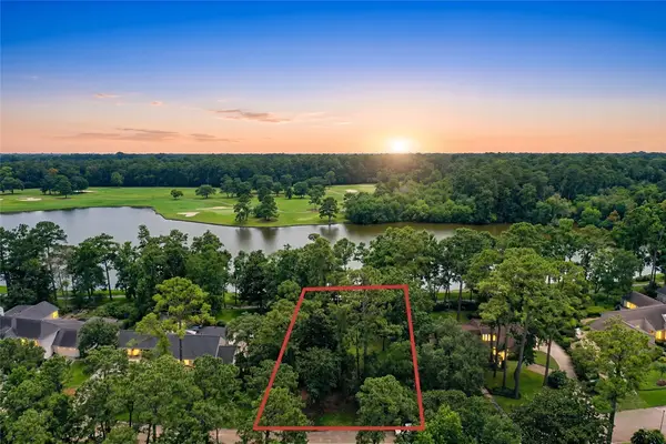 10 Shorelake Drive, Kingwood, TX 77339
