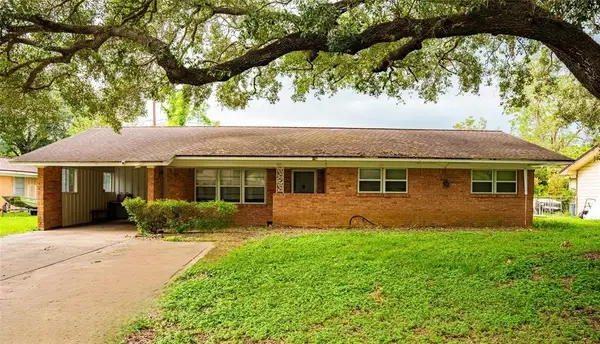 611 Frankie, Wharton, TX 77488