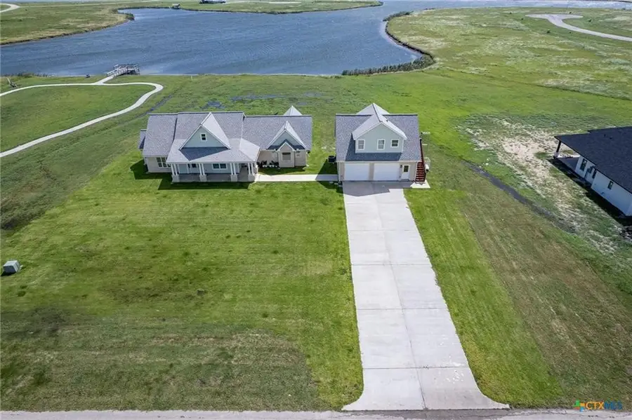105 Redfish Drive, Port Lavaca, TX 77979 - Image #2
