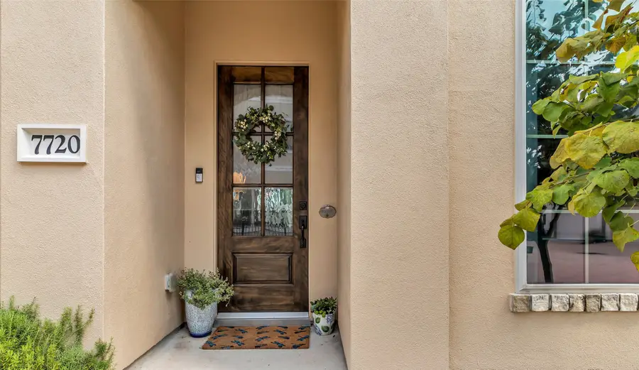 7720 N Fall Run Crossing, Houston, TX 77055 - Image #2