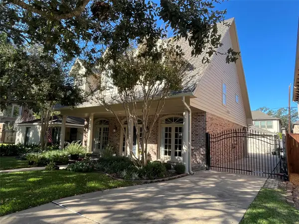 5110 Chestnut Street, Bellaire, TX 77401