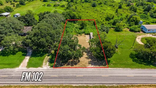 3345 Fm 102, Eagle Lake, TX 77434