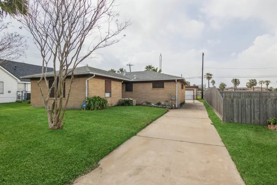 2317 Wimcrest Street, Galveston, TX 77551 - Image #2