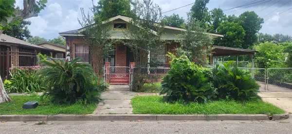7629 Avenue I, Houston, TX 77012