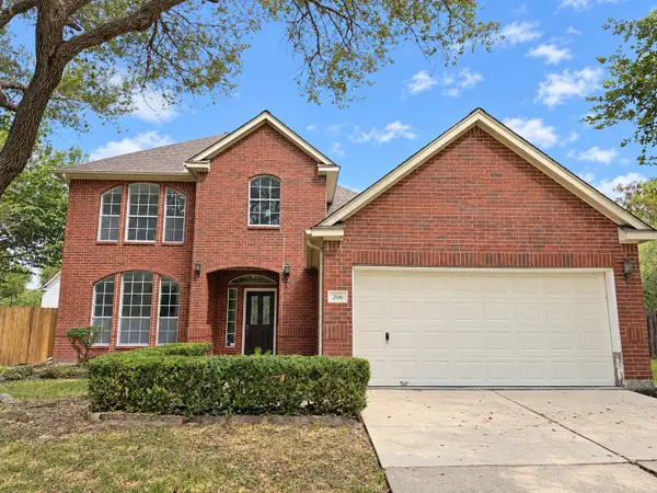 206 Hartwood Court, Sugar Land, TX 77479