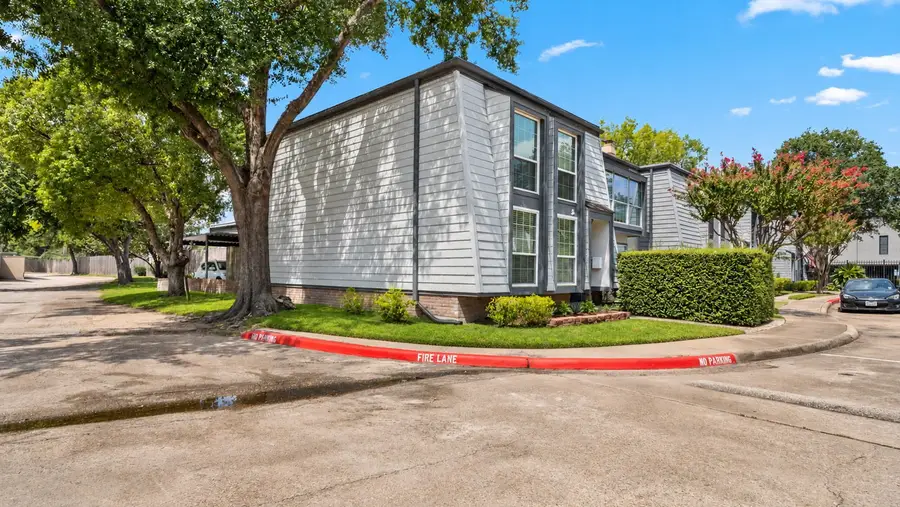 10211 Beekman Place Drive Drive, Houston, TX 77043 - #3