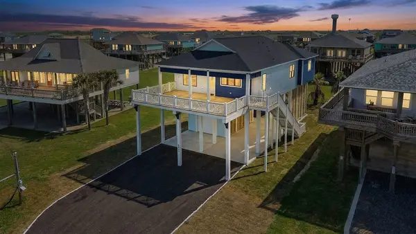 4411 Strand Avenue, Crystal Beach, TX 77650