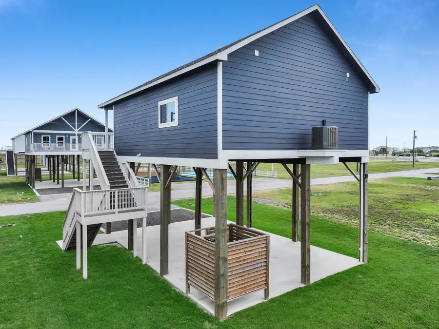 1042 Victoria Lane, Gilchrist, TX 77617 - #3