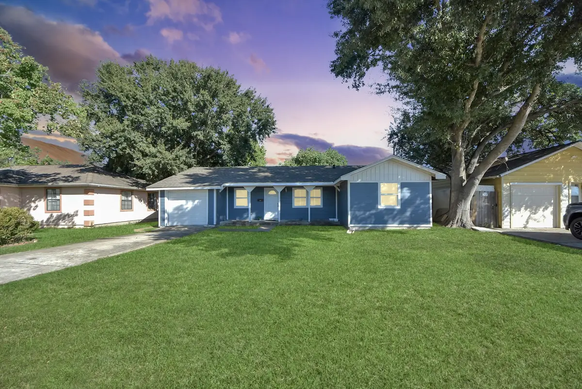 904 Sunset Dr Drive, Pasadena, TX 77506 - #1