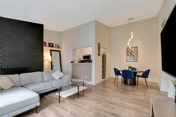 2001 Bering Drive #10H, Houston, TX 77057