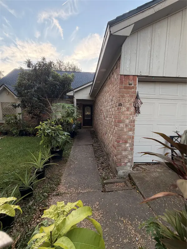 3243 Hunters Glen Drive, Missouri City, TX 77459