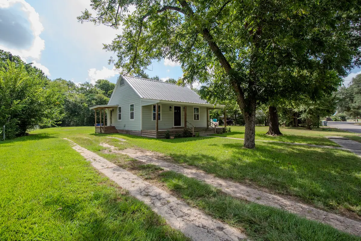 610 S 5th Street, Crockett, TX 75835 - #1