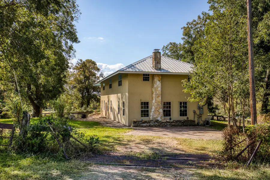 144 Century Lane, Bellville, TX 77418 - Image #2