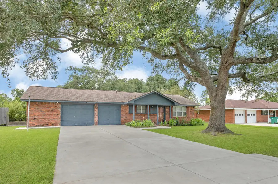 3202 Mckinney Drive, La Marque, TX 77568 - #2