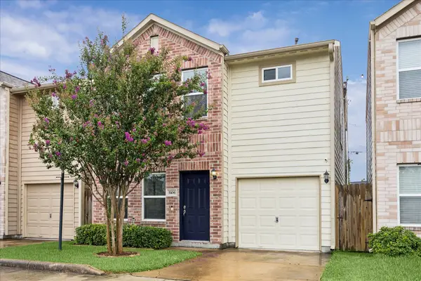 5106 Pinemont Place, Houston, TX 77092