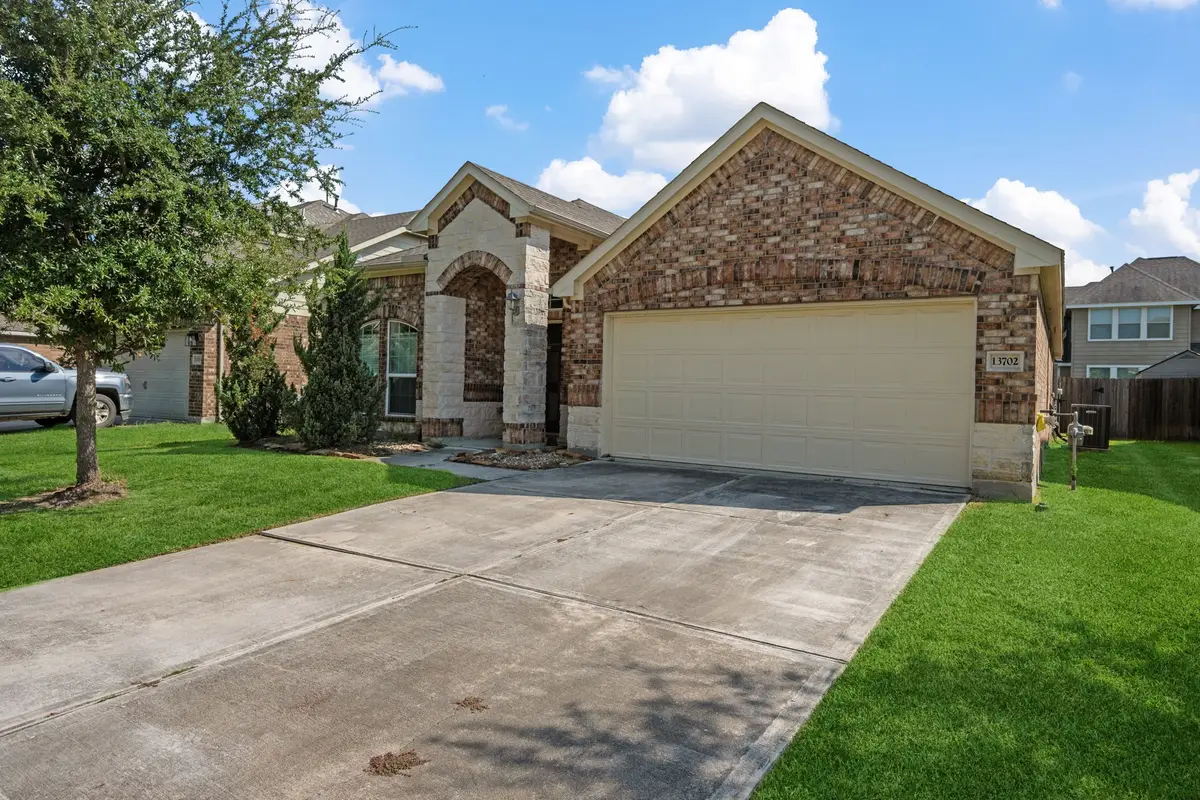 13702 Spectacled Bear Lane, Crosby, TX 77532 - Image #1