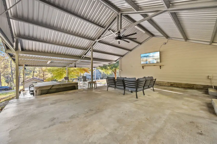 141 White Oak Street, Point Blank, TX 77364 - #2