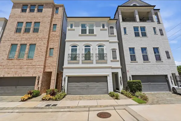 3504 Bridgewater Oaks Lane, Houston, TX 77055