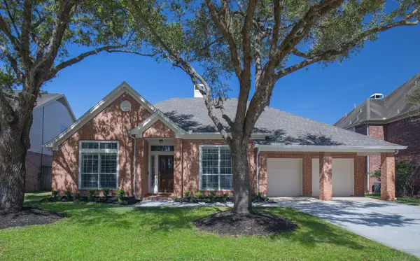 2307 Upland Park Drive, Sugar Land, TX 77479