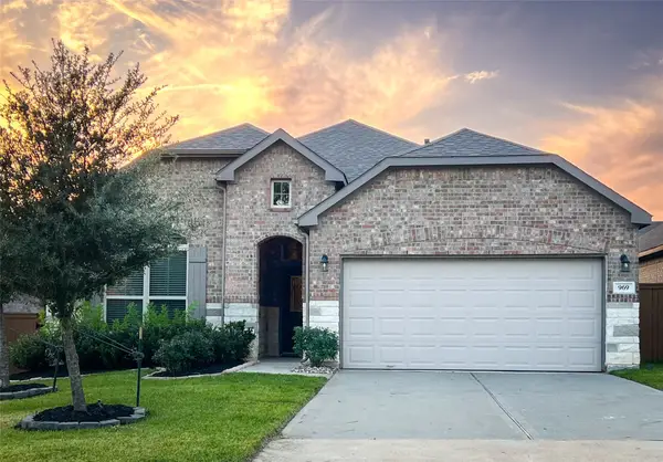 969 Golden Willow Lane, Conroe, TX 77304