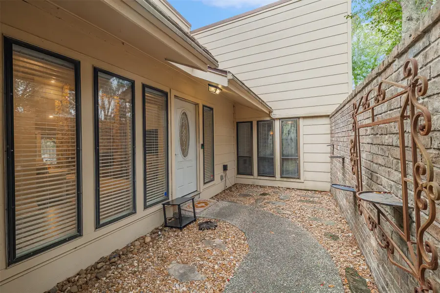 2227 Seven Oaks Drive, Houston, TX 77339 - Image #3