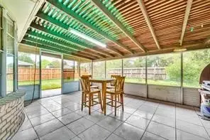 11343 Barrett Brae Drive, Houston, TX 77072 - Image #3