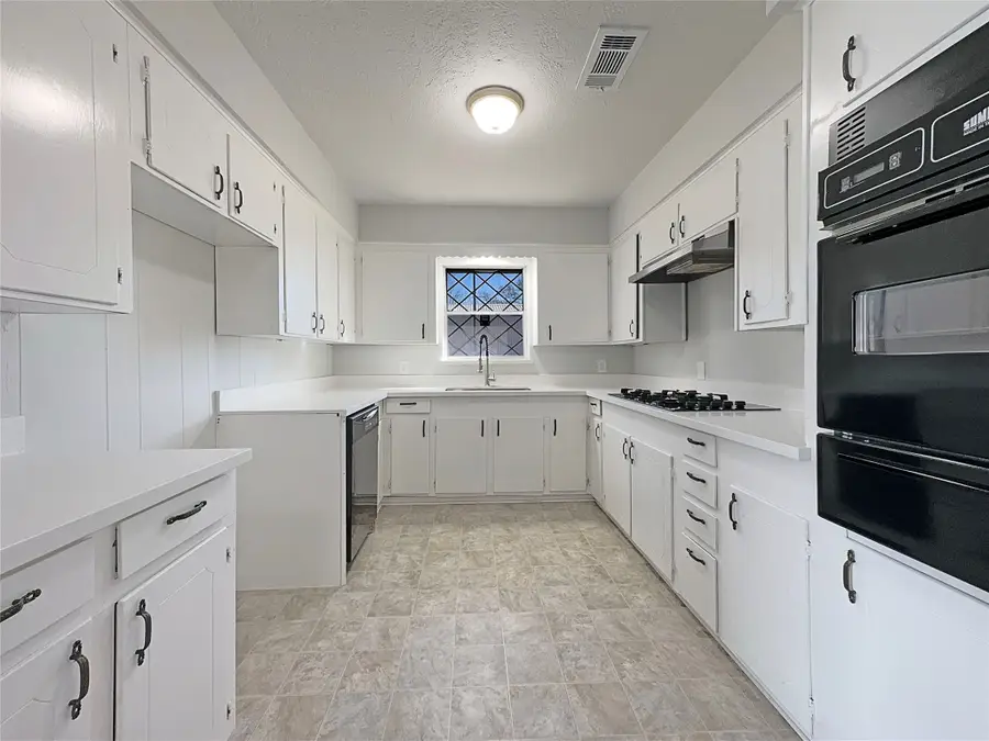 15311 Woodforest Boulevard, Channelview, TX 77530 - Image #2