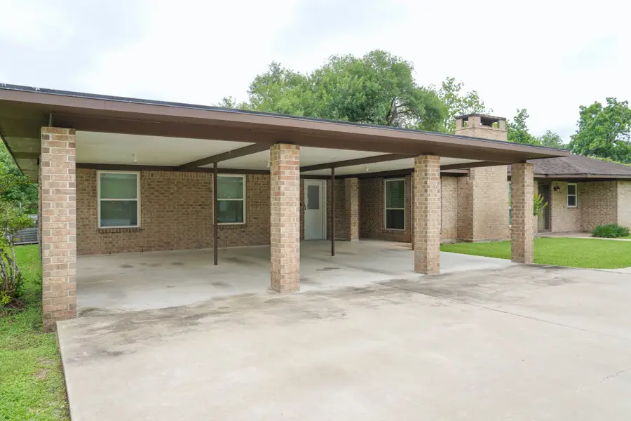 115 Neal Road, Wharton, TX 77488 - #2