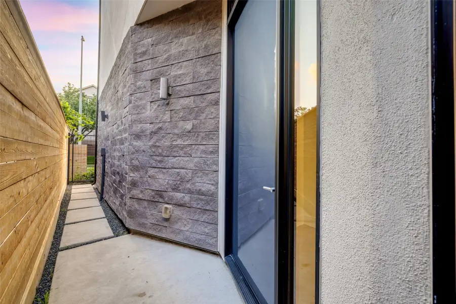 1415 Crocker Street, Houston, TX 77019 - Image #2