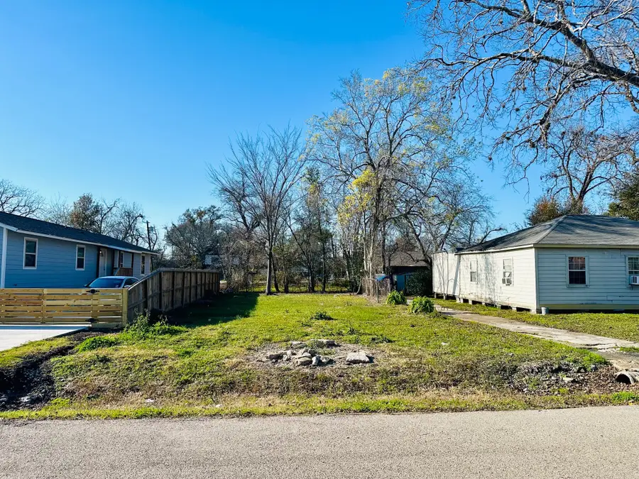 6610 Eastwood Street, Houston, TX 77021 - #2