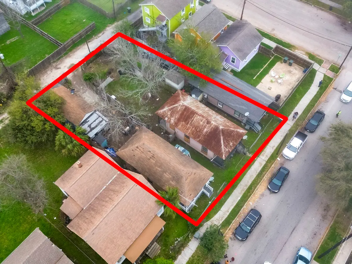 2806 Avenue L, Galveston, TX 77550 - #1