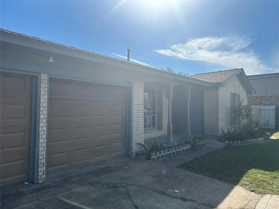 7118 Heron Drive, Houston, TX 77087 - Image #2