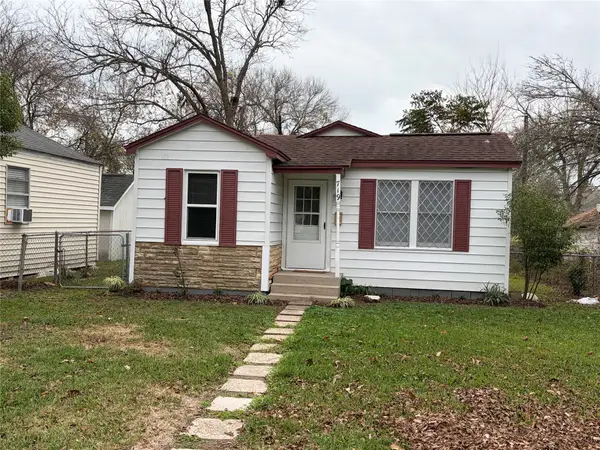 719 16th Avenue N, Texas City, TX 77590